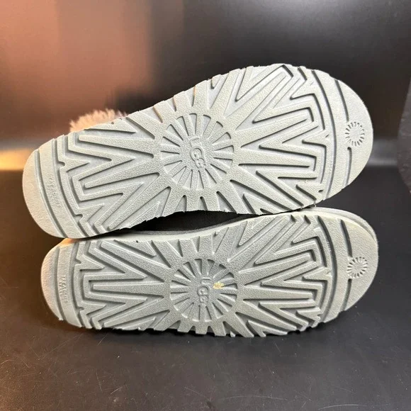 UGG Gray Suede Leather Boots with Bows Women's US 6 Cozy Winter - Picture 5 of 6